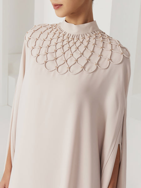 LIGHT CREAM LOOSE-FIT CREPE DRESS WITH PIPING EMBROIDERY