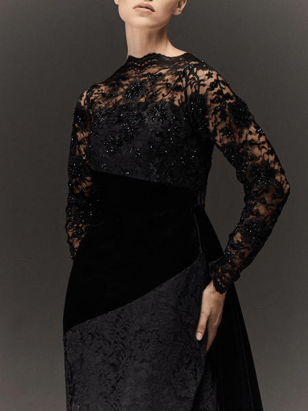 BLACK LACE AND VELVET STRAIGHT FIT DRESS WITH TRAIL