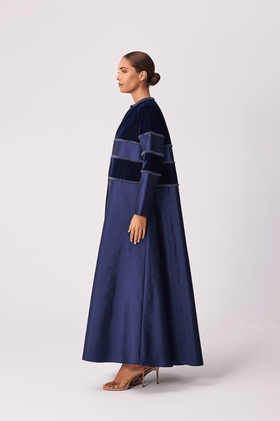 NAVY BLUE VELVET AND TAFFETA EMBROIDERED ABAYA AND PLEATED TULLE DRESS SET