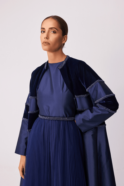 NAVY BLUE VELVET AND TAFFETA EMBROIDERED ABAYA AND PLEATED TULLE DRESS SET