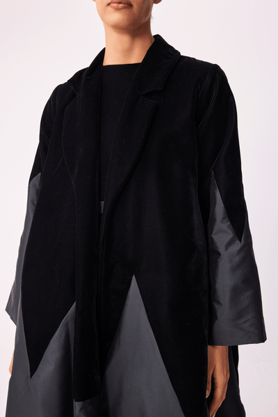 BLACK VELVET AND TAFFETA ABAYA AND JUMPSUIT SET WITH PLAIN BELT